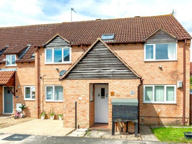 Flat for sale in Gloucester, Gloucestershire
