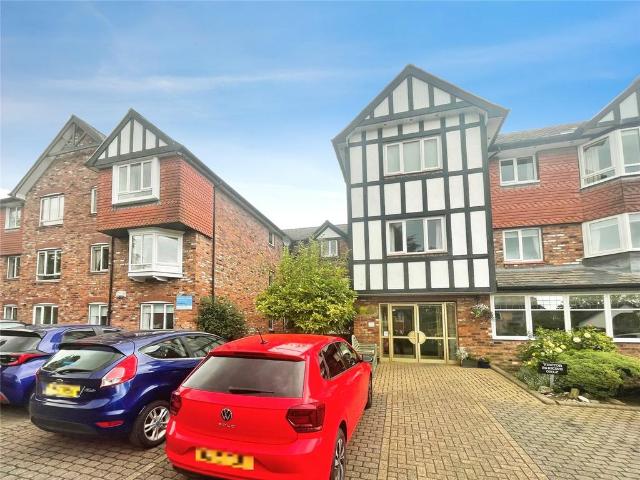 Flat for sale in Fulshaw Park, Wilmslow