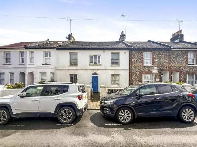 Flat for sale in West Worthing, Worthing