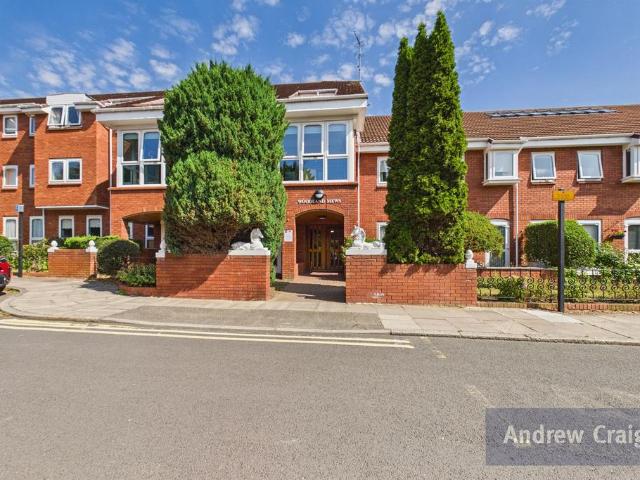 Flat for sale in Jesmond, Tyne And Wear