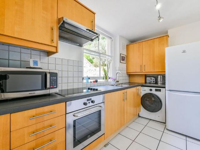 Flat for sale in Kensal Town, Maida Vale
