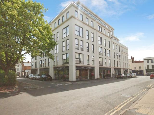 Flat for sale in Milverton, Green Close