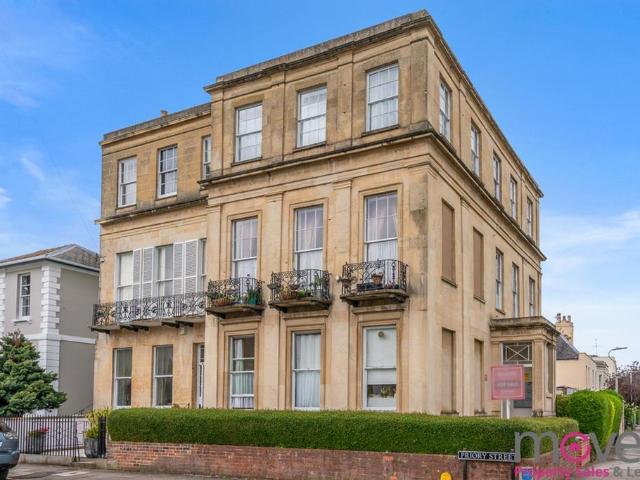 Flat for sale in Ewens Farm, Golden Valley