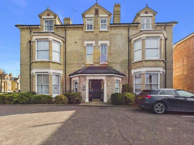 Flat for sale in Handford Place, Fordham Heath