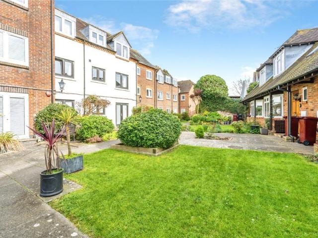 Flat for sale in Chichester, Littlecote