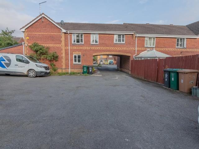 Flat for sale in Egginton, East Midlands