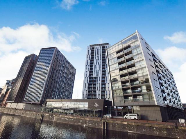 Flat for sale in Salford, Greater Manchester