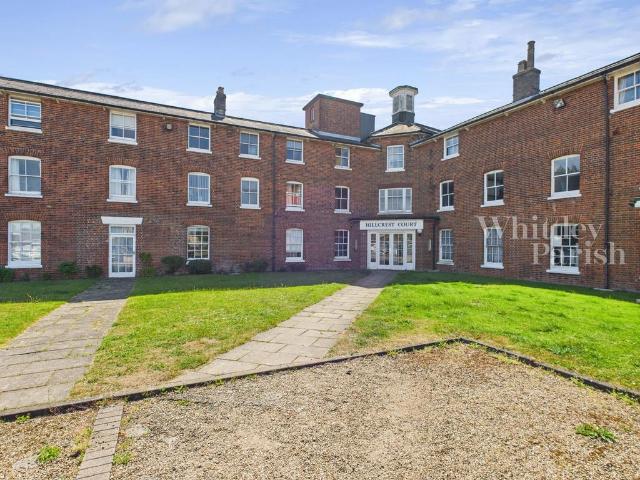 Flat for sale in Burgh St Peter, Norfolk