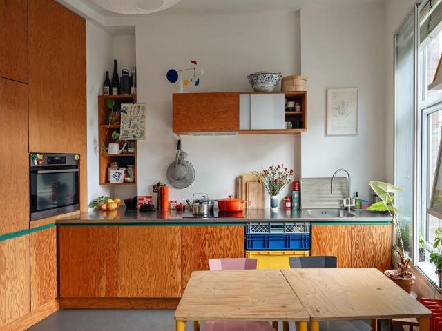 Flat for sale in South Hackney, Greater London