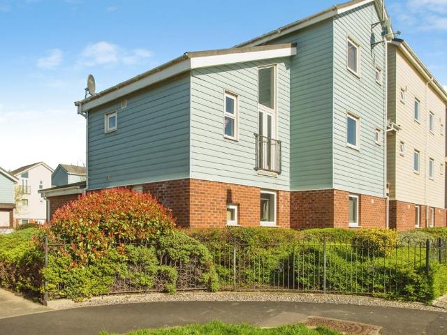 Flat for sale in Andertons Mill, Lancashire