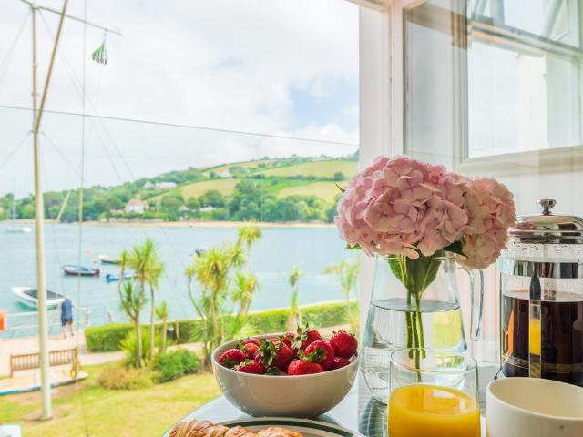 Flat for sale in Strode, Devon