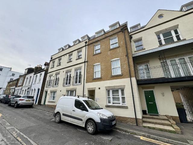 Flat for sale in East Cliff, Acol