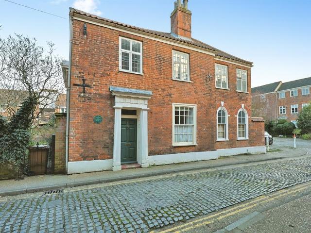 Flat for sale in New Catton, East Bank