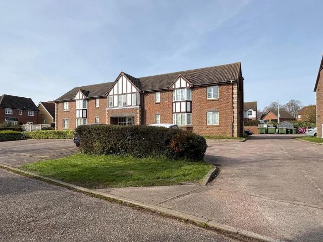 Flat for sale in Eastbridge, Suffolk
