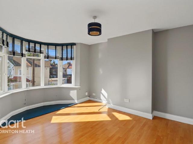 Flat for sale in London Borough of Croydon, Greater London