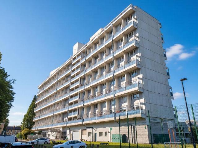 Flat for sale in Homerton, Greater London