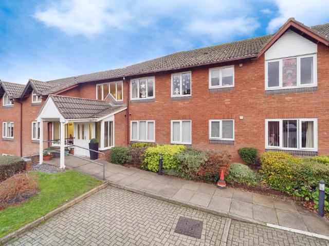 Flat for sale in Monkspath, Solihull