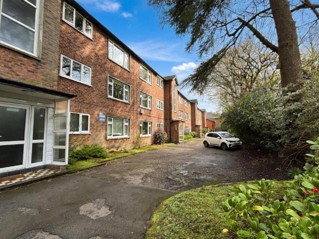 Flat for sale in Georgia, Greater Manchester
