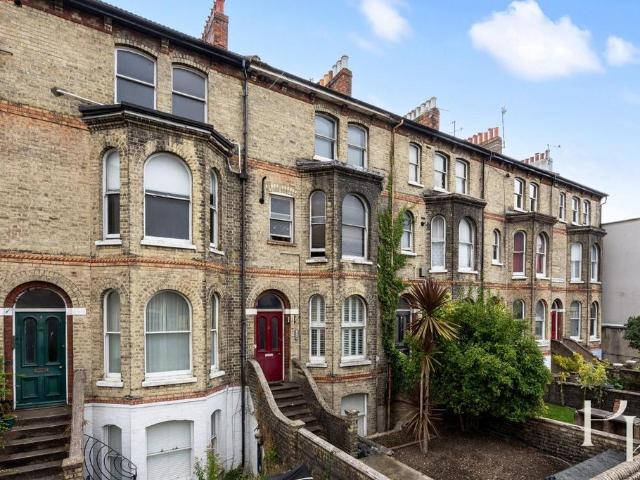 Flat for sale in Round Hill, Brighton & Hove