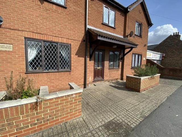 Flat for sale in Gosberton Clough, Lincolnshire