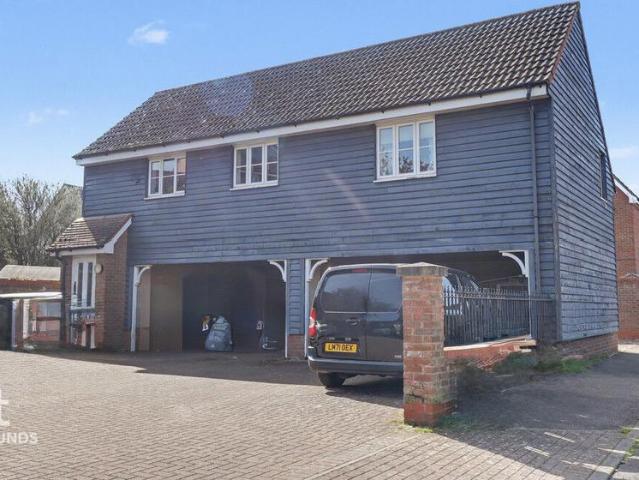 Flat for sale in Moreton Hall, Chedburgh