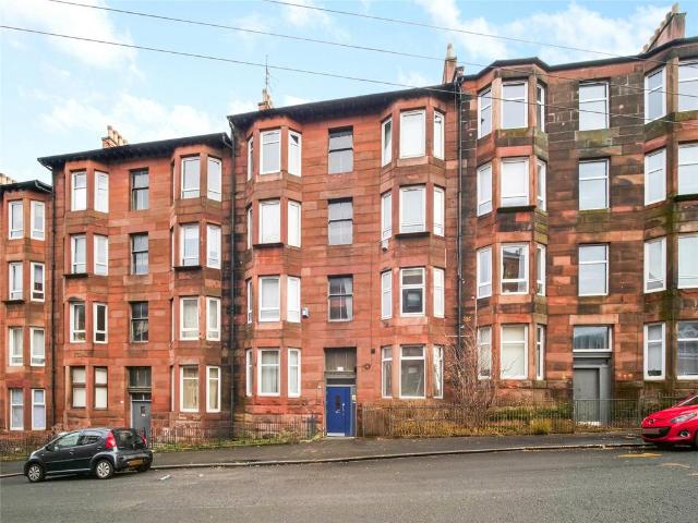 Flat for sale in Haghill, Scotland