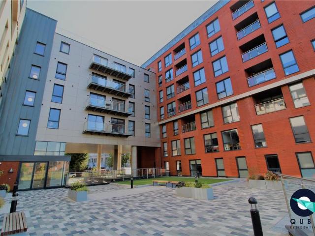 Flat for sale in Blackfriars, Salford