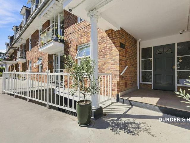 Flat for sale in Ongar, Epping