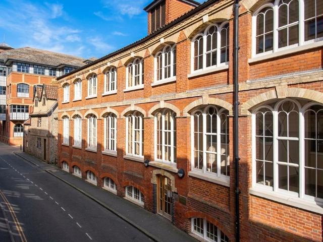 Flat for sale in New Catton, East Bank