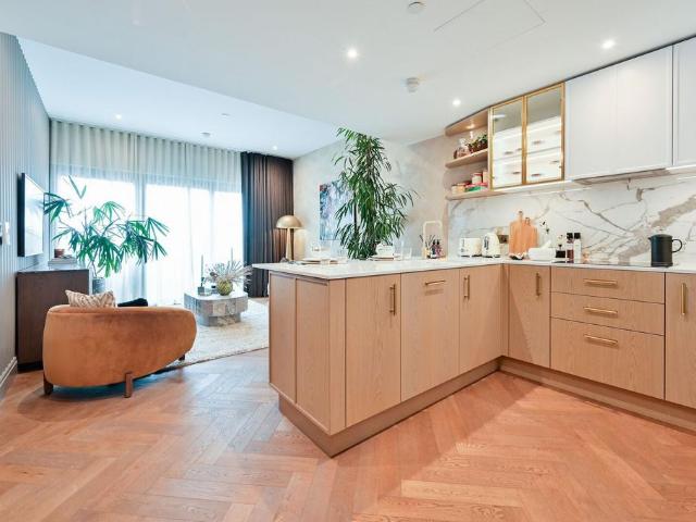Flat for sale in Primrose Hill, Greater London