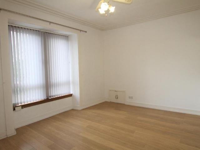 Flat for sale in Camelon, Camelon