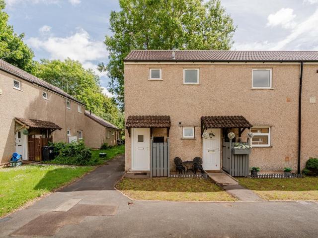 Flat for sale in Feckenham, City Of Bristol