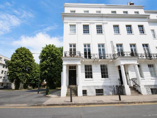 Flat for sale in Milverton, Green Close