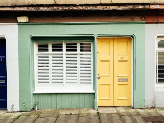 Flat for sale in North Leith, Scotland