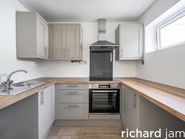 Flat for sale in Rodbourne, Swindon