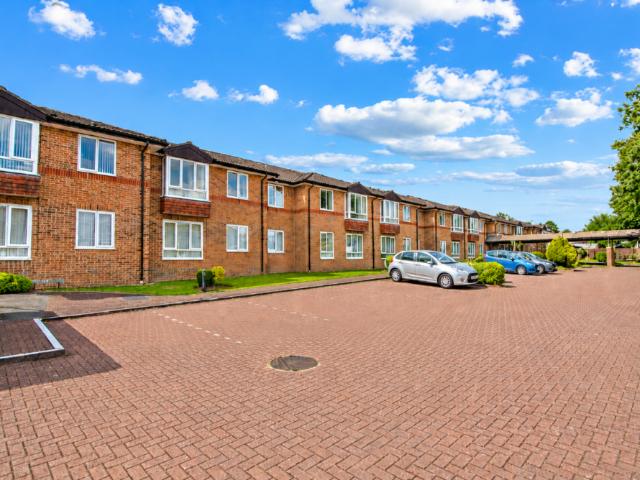 Flat for sale in Spring Vale, Hampshire