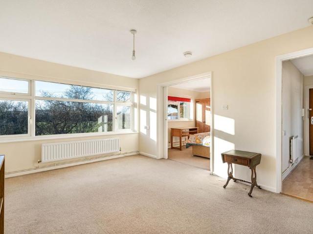Flat for sale in Pachesham Park, Surrey