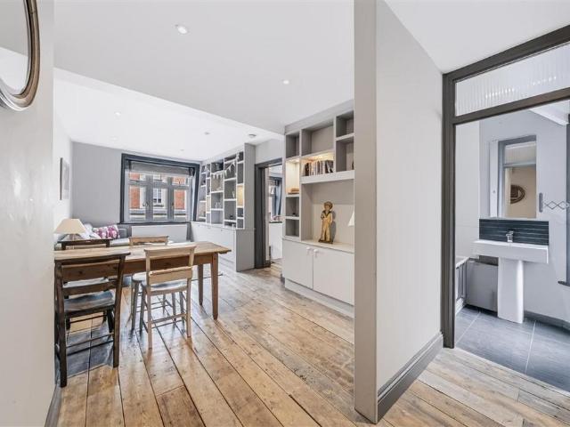 Flat for sale in City of Westminster, Greater London
