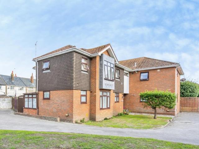 Flat for sale in Clapham, West Sussex