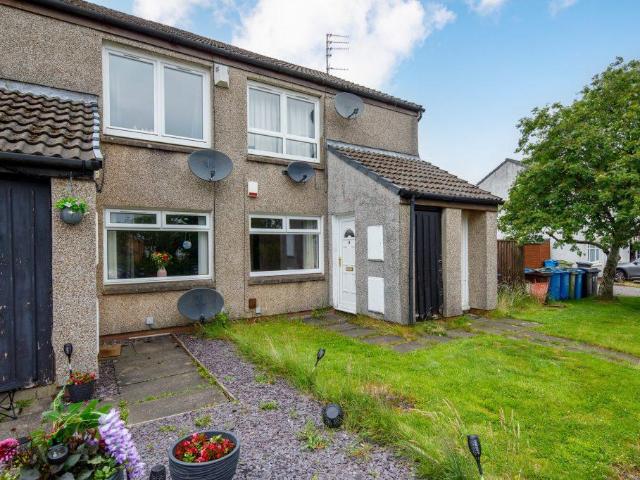 Flat for sale in Mearns, Scotland