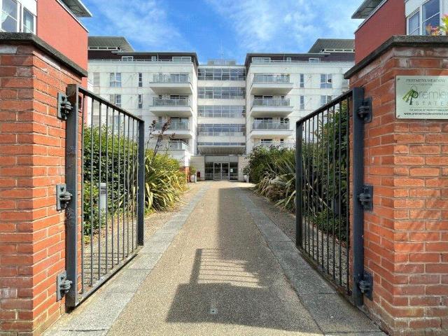 Flat for sale in Old Wharf, City Of Leicester