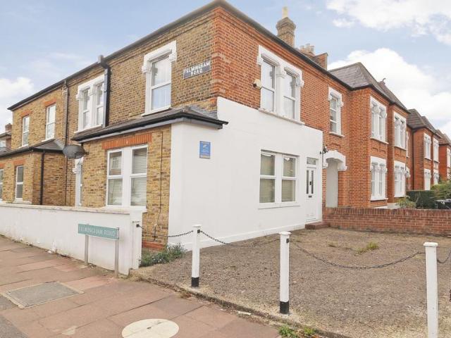Flat for sale in Anerley, Greater London
