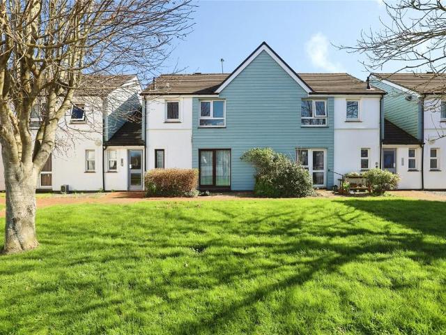 Flat for sale in Brandis Corner, Devon