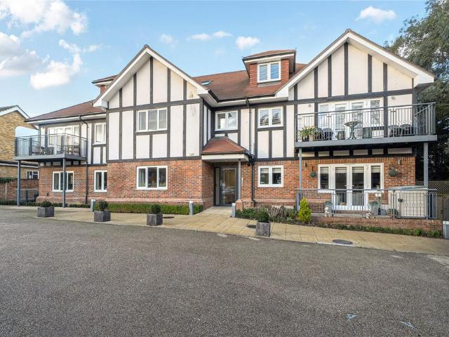 Flat for sale in Bickley, Greater London
