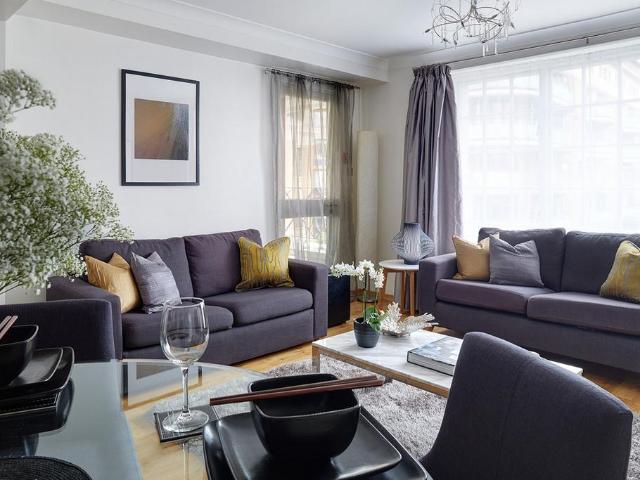 Flat for sale in Bermondsey, Greater London