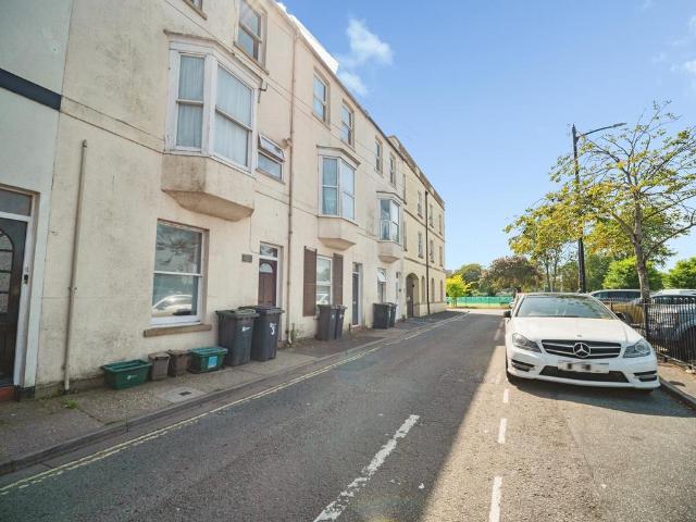 Flat for sale in Weymouth, East Dorset