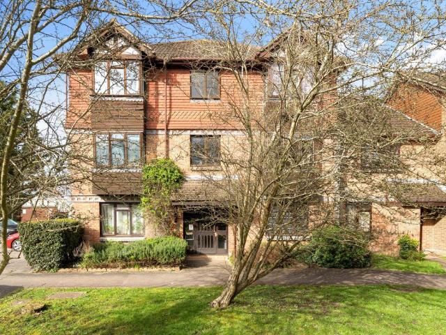 Flat for sale in Newtown, Reading