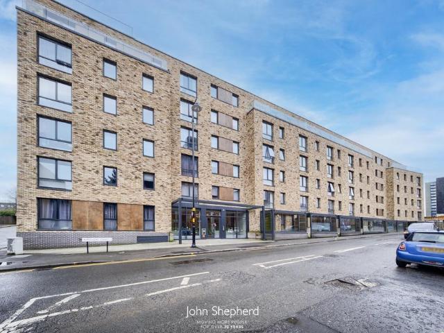 Flat for sale in Park Central, Birmingham