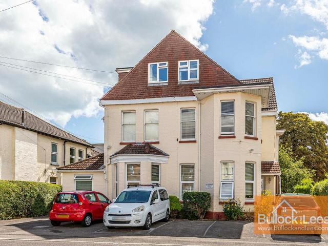 Flat for sale in Springbourne, Bournemouth