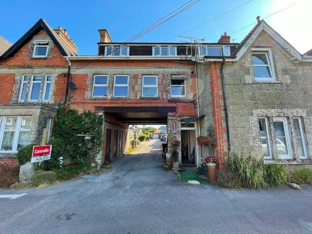 Flat for sale in Shaftesbury, East Dorset